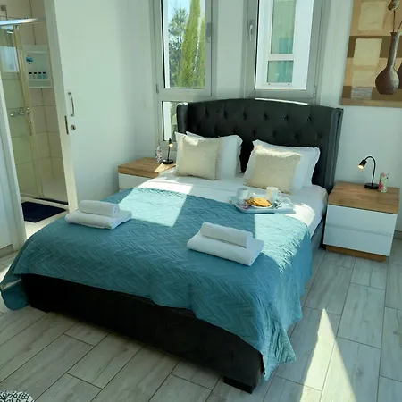 Sapphire Edge Bright 3br With Swimming Pool Protaras