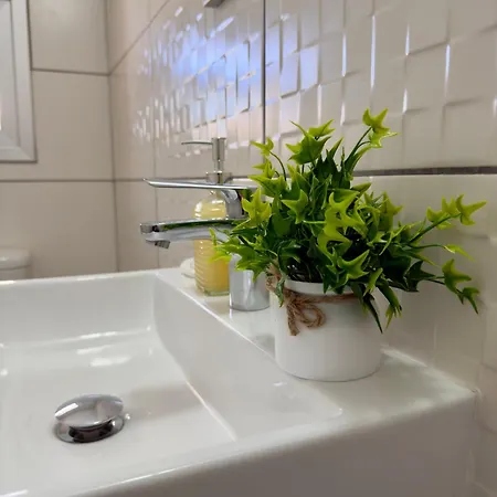 Sapphire Edge Bright 3br With Swimming Pool * Protarász
