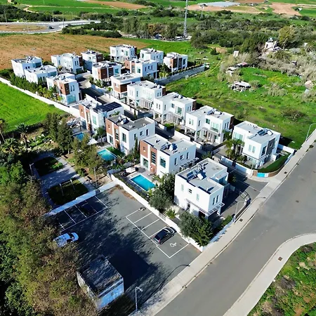 Sapphire Edge Bright 3br With Swimming Pool * Protarász