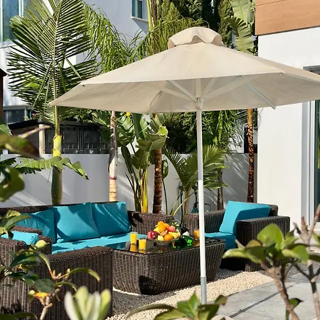 Villa Sapphire Edge Bright 3br With Swimming Pool