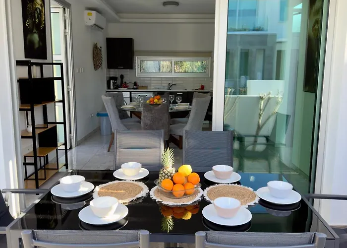 Sapphire Edge Bright 3br With Swimming Pool 别墅