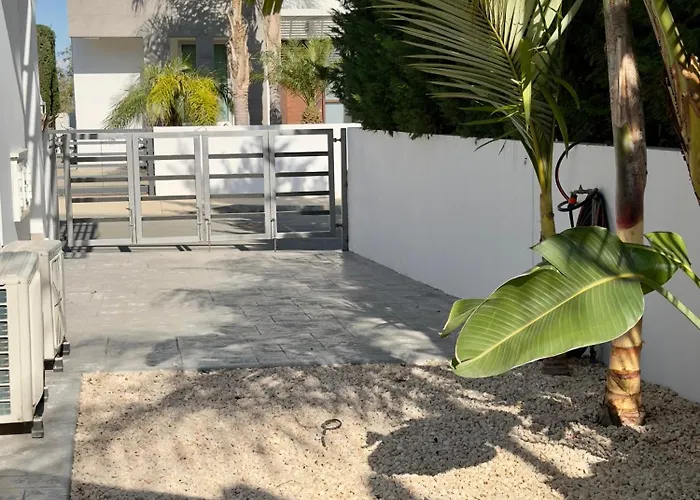 Sapphire Edge Bright 3br With Swimming Pool *