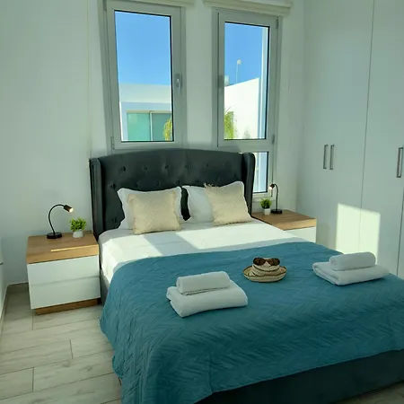 Sapphire Edge Bright 3br With Swimming Pool Βίλα